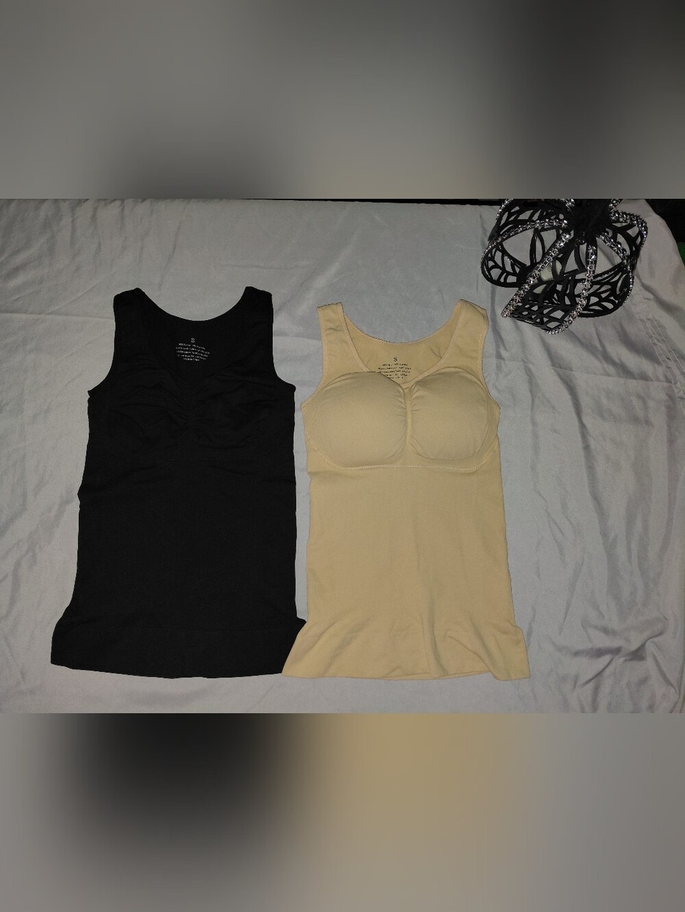 Seamless Built-In Bra Tank Top - Black and Beige